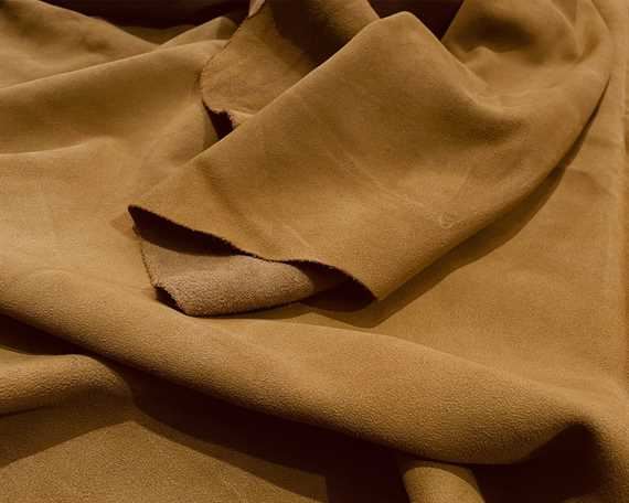 SUEDE DOUBLE BUTT SPLITS 1.4/1.6MM FAWN LIMITED EDITION (SQ MT)